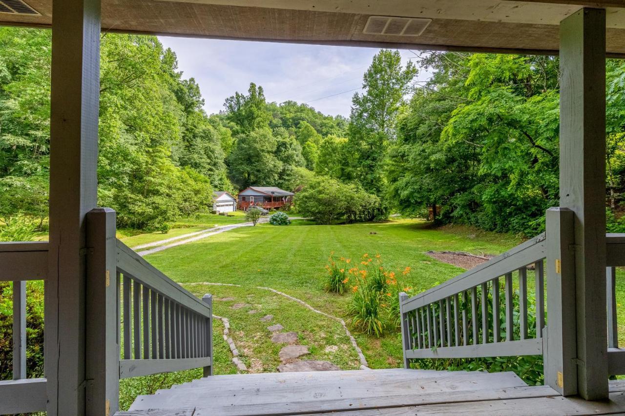 Pebble On The Creek Villa Whittier Bagian luar foto